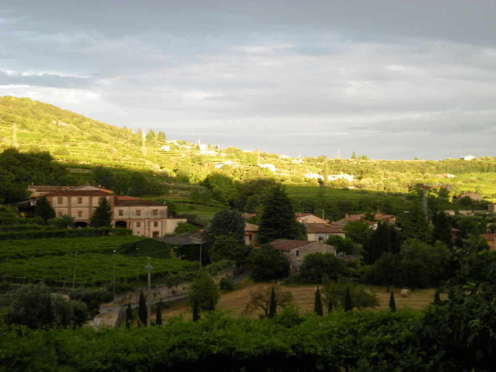 La Bella Vigna Bed & Breakfast Marano di Valpolicella Ruang foto